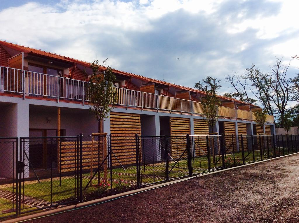Apartmany Dolní Dunajovice Dış mekan fotoğraf